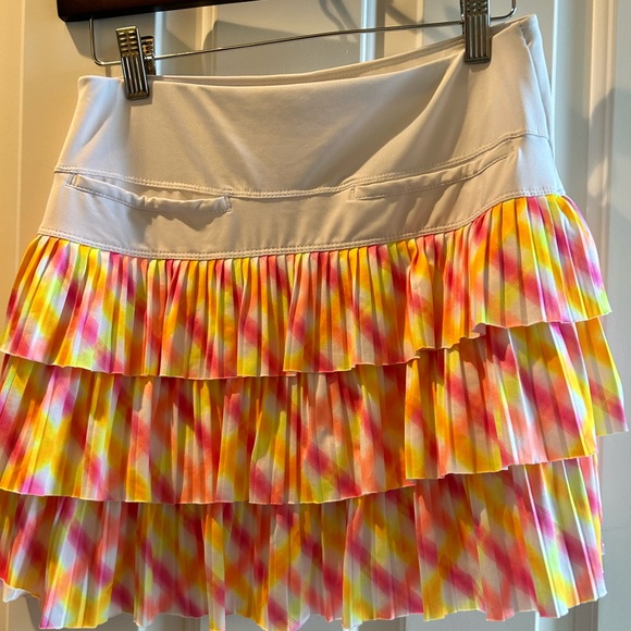 Lucky in Love Women’s golf skirt. Size small (4-6) - Picture 2 of 5